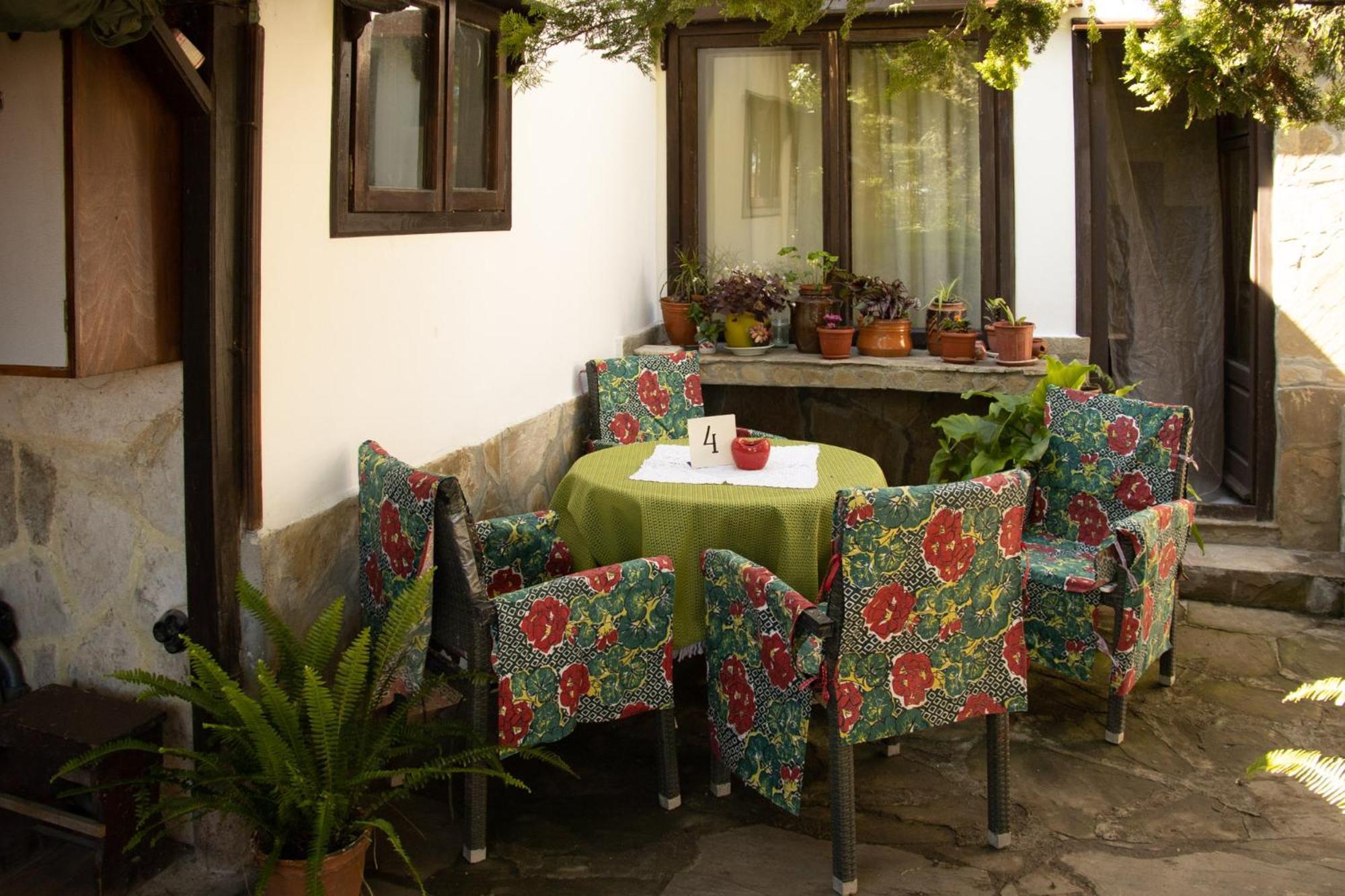 Старата Баkалия The Old Grocery, Guest Rooms Balchik Exterior foto